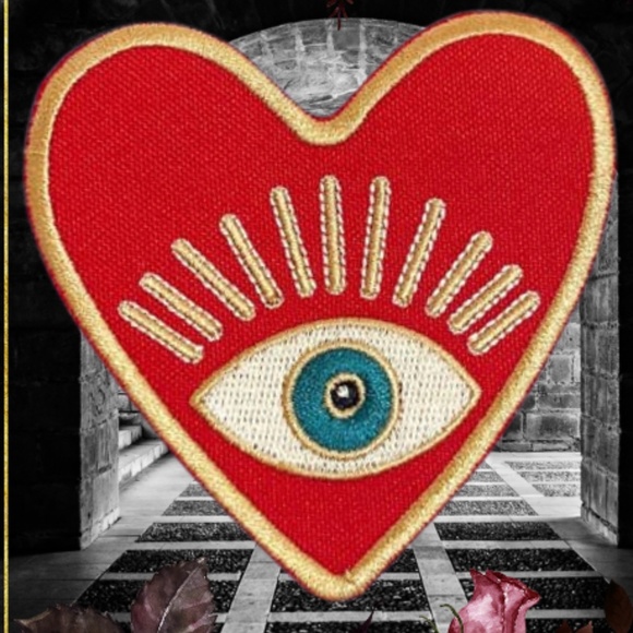 Red Heart Evil Eye Embroidered Iron On Patch - Picture 2 of 3